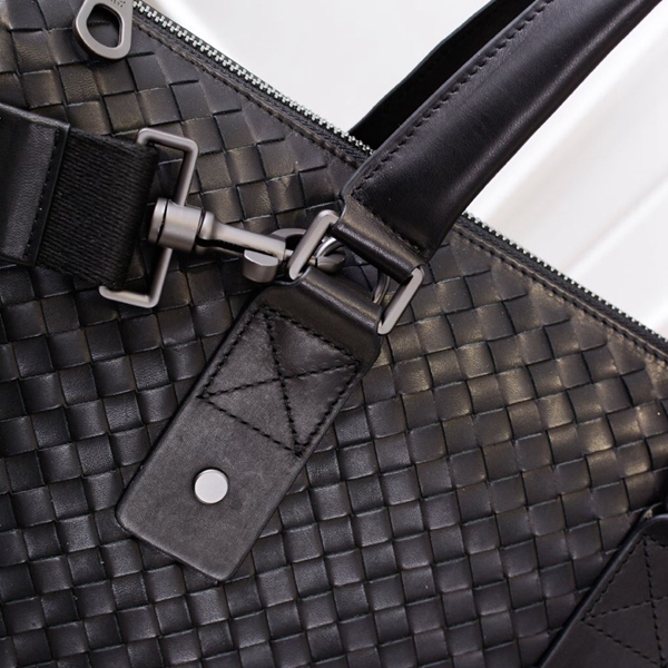 ボッテガヴェネタバッグ角部分ディテール